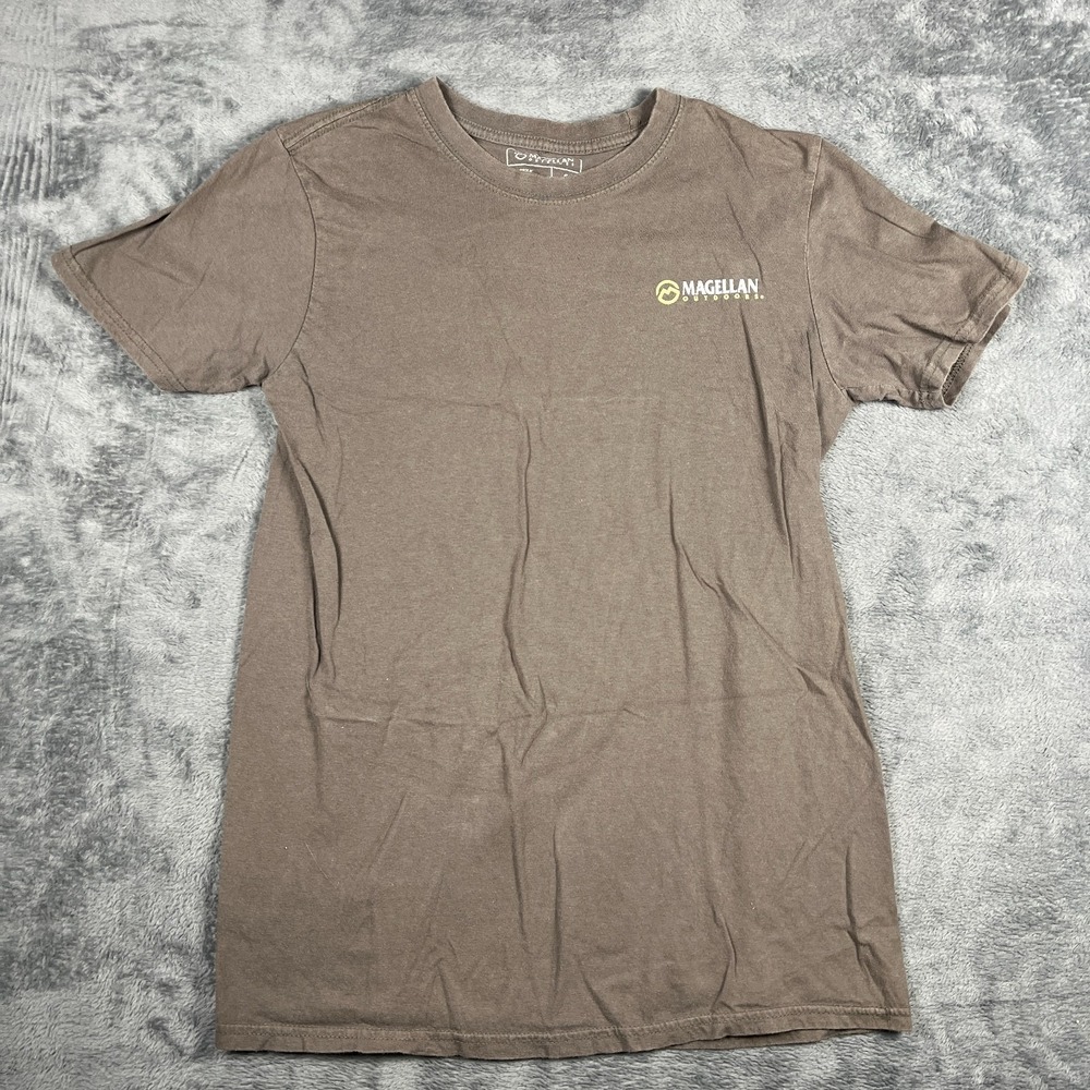 Magellan Outdoors T Shirt Mens Small Gray Bass Fish Graphic Print Cotton